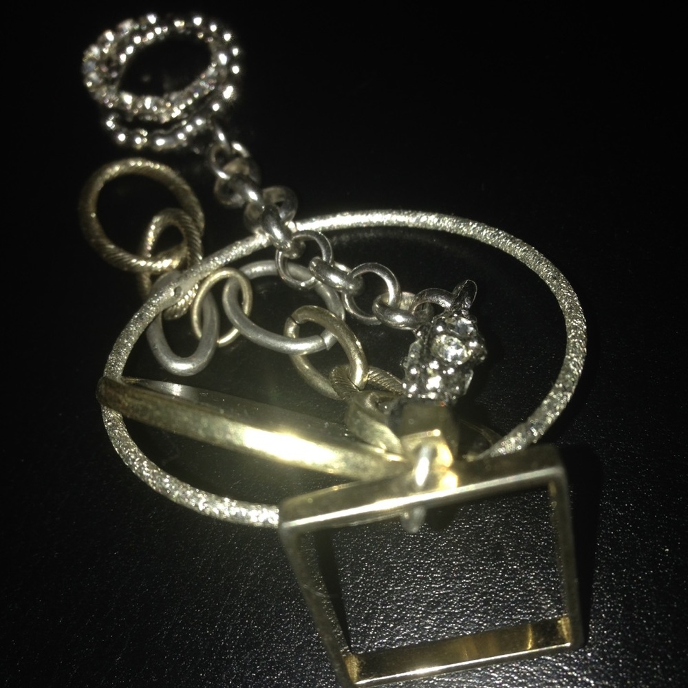 Jewelry - Picture 2 of 4